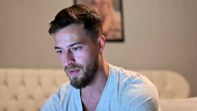 Gay twink solo for this huge cock jacking off - nvdvid.com